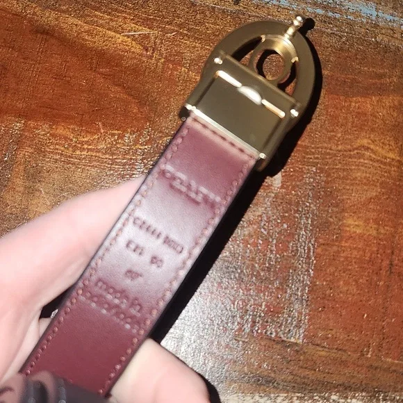 Coach Reversible 1" Belt C Signature Logo Black Brown Gold Leather 42" NEW - Picture 8 of 8